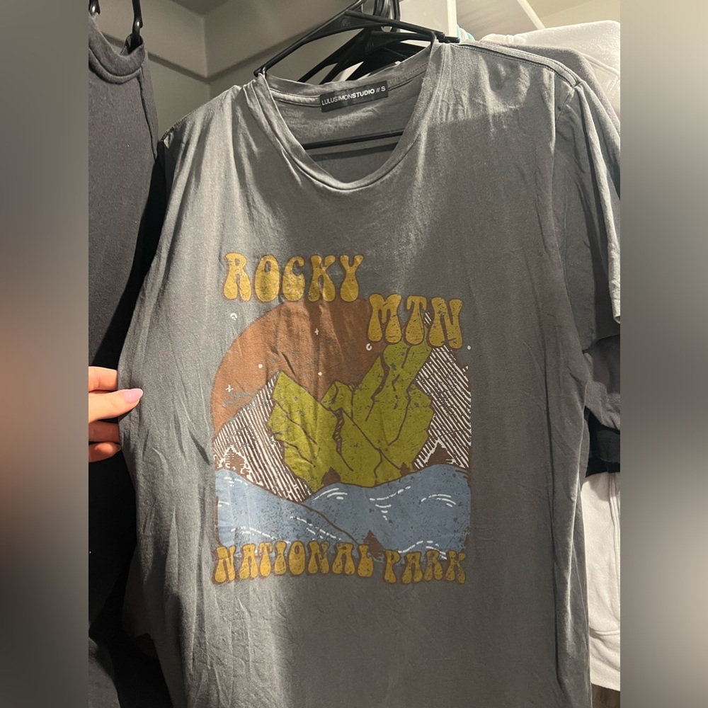 Women’s tee